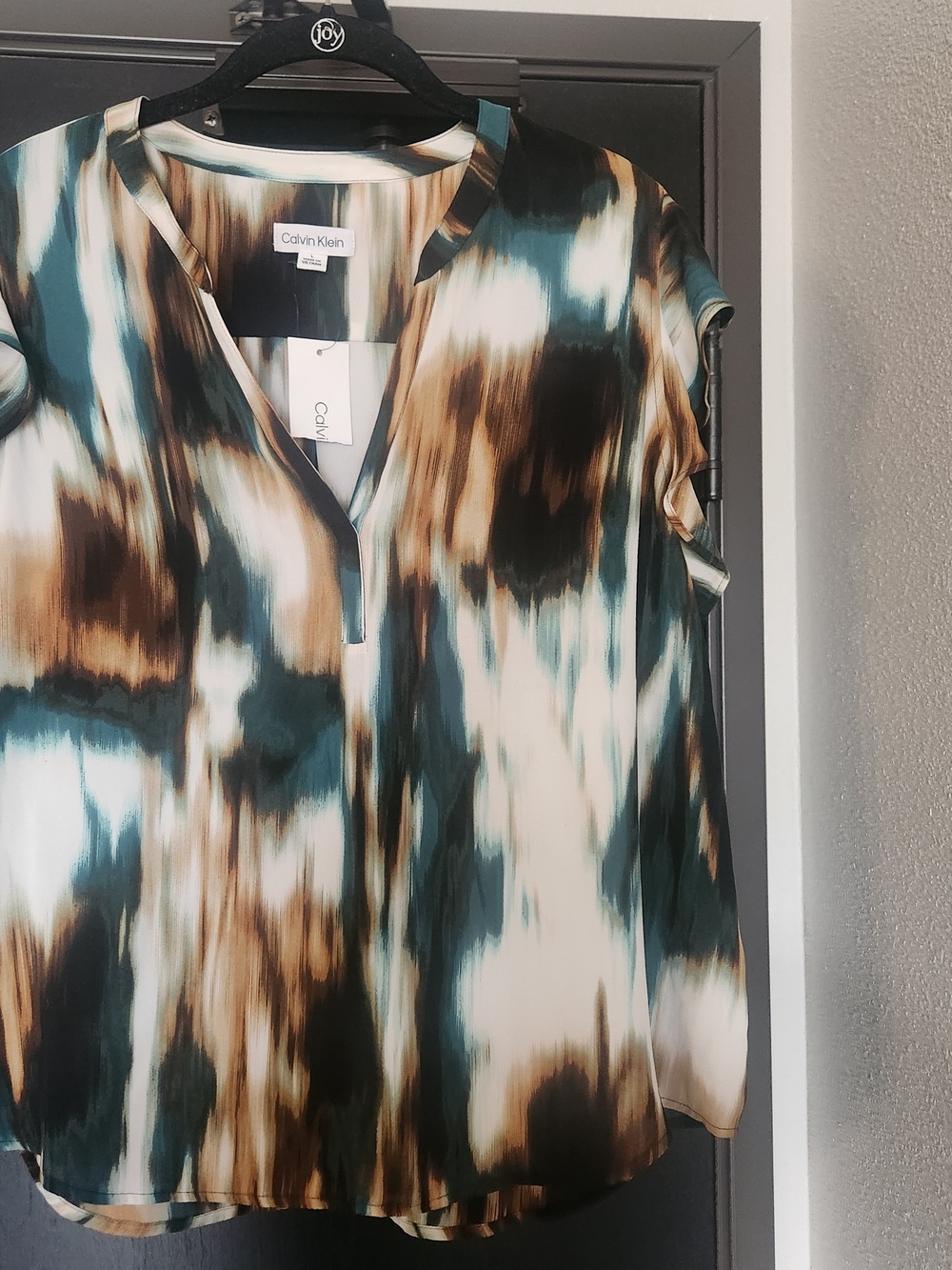 Calvin Klein Teal, Brown & White Abstract V-Neck Blouse